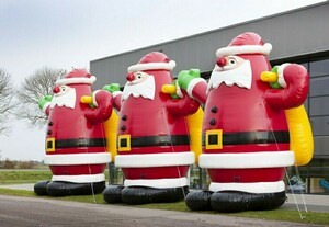 inflatable-santa-claus-940x652