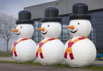 SNOWMAN WITH HAT