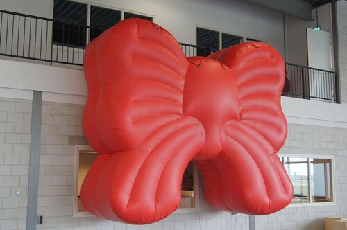 RED BOW