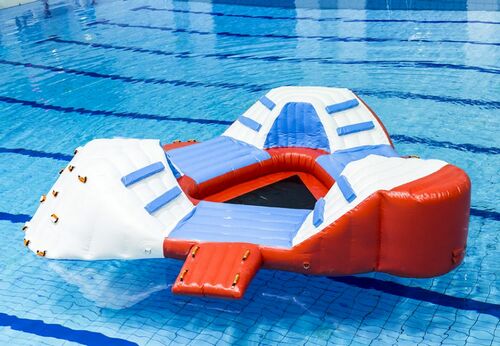 TRIANGLE ISLAND RED/BLUE/WHITE