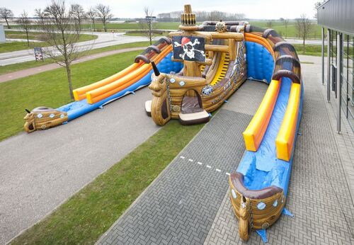PIRATESHIP WITH 2 MEGA SLIDES